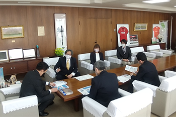 清水市長と歓談風景